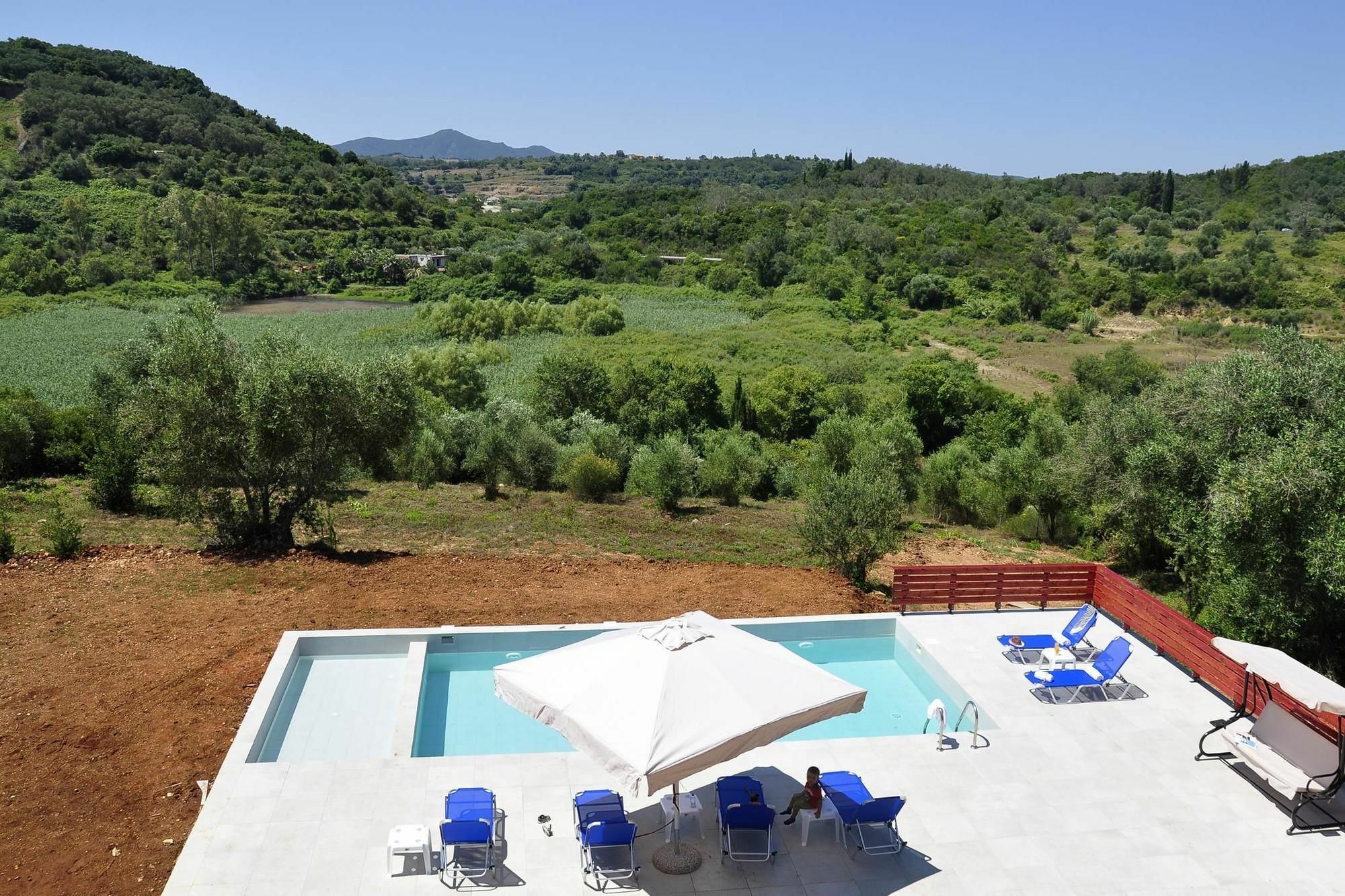 Villa Jazz Rock With Large Private Pool Gouvia Exterior foto